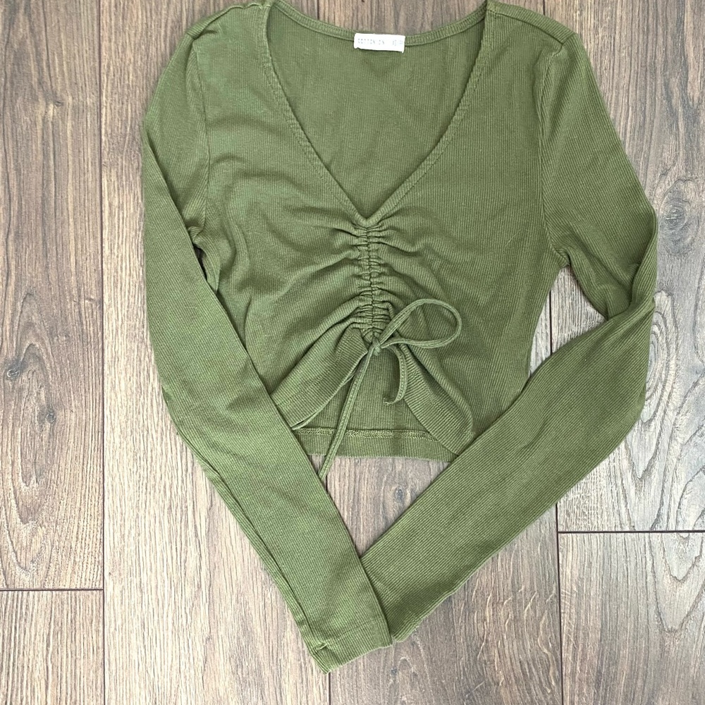Bundle Women's Long Sleeve Crop Tops in Vibrant Colors - Picture 6 of 7
